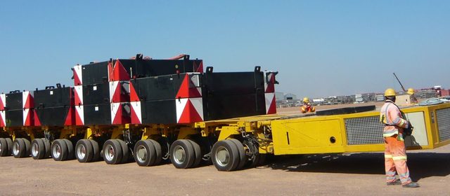 Self-Propelled Modular Transporter (SPMT) | HEAVYLT